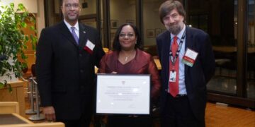 Dr Yolène Vaval Suréna distinguée, en 2011, à l’université Harvard