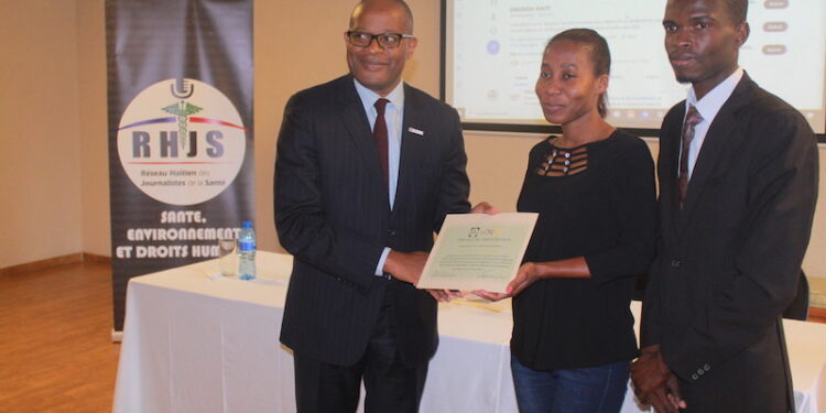 L’OMS recommande un paquet  de services de santé pour lutter contre le VIH/SIDA