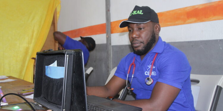 Yon tren laswenyaj pou klotire ane 2023 a