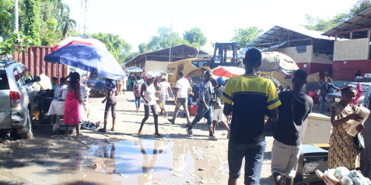 Le prix à payer pour déféquer au camp de déplacés du lycée des Jeunes Filles