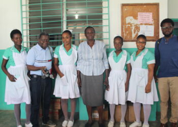 Autour du service de vaccination de l’Hôpital Fort Saint Michel du Cap-Haïtien avec Miss Justinia Honoré