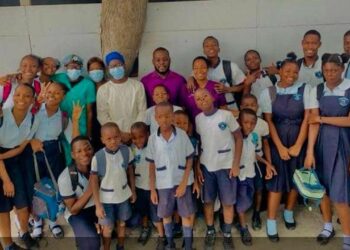 Pour une politique de santé dans nos écoles