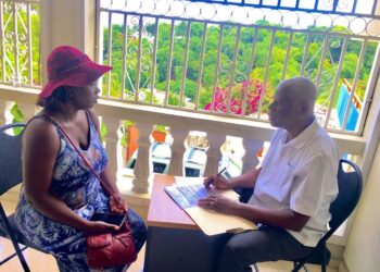 Doktè Eddy Pépé, yon aktè nan jounen lasante RHJS òganize nan tèt kole ak Komisyon medikal kretyèn d’Ayiti a