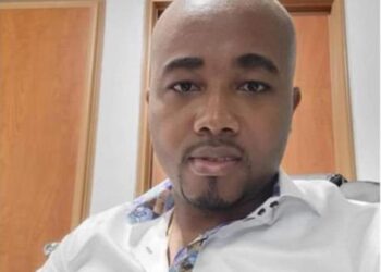 Robinson Rendell, un membre de la chorale de Notre Dame du Perpétuel Secours, exécuté sur la cour de l’église