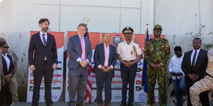 Les États-Unis livrent des fournitures essentielles  Supplémentaires à la Police nationale d’Haïti