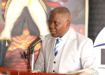 Le ton de Louiny Fontal, secrétaire général sortant, à la cérémonie d’installation du nouveau comité directeur du RHJS