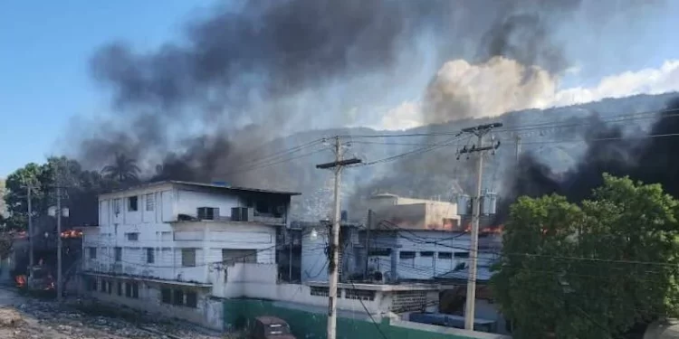 Sommes-nous en guerre contre le système de santé ?