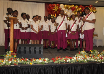 Carl Malone Déjean, la voix d’un feu qui ne s’éteint pas