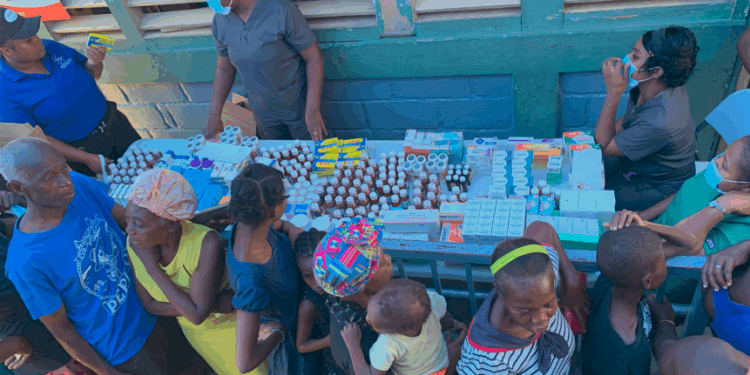 Au cœur du désastre, le CEMED maintient la santé debout