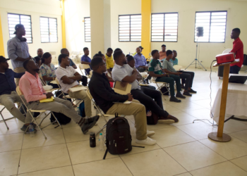 Hinche accueille une formation du RHJS pour renforcer la communication sur les bonnes pratiques WASH