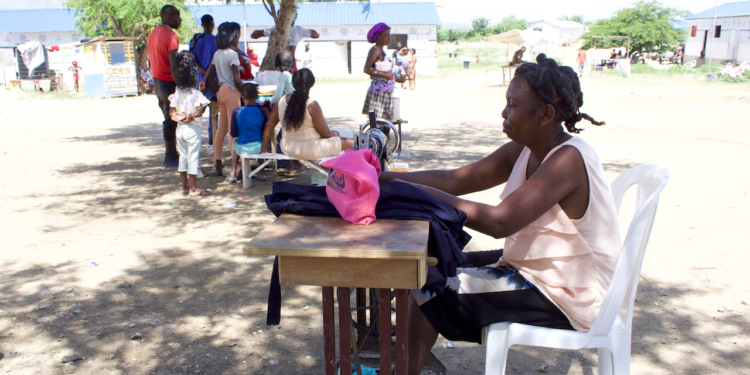 Marlène Georges, une couturière dans le camp de Papaye